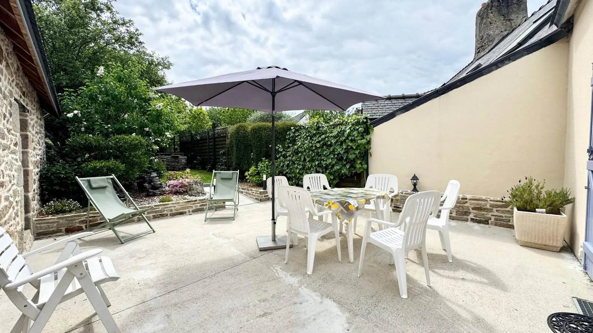 Holiday home Maison De Charme Confort - Terrasse - Jardin Pont-Scorff